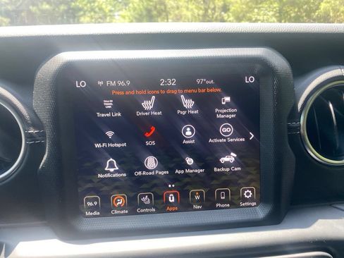 Used 2022 Jeep Wrangler Unlimited Sahara w/ Cold Weather Group AWD/4WD image 23