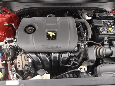 Certified 2023 Kia Forte LXS w/ LXS Technology Package image 12