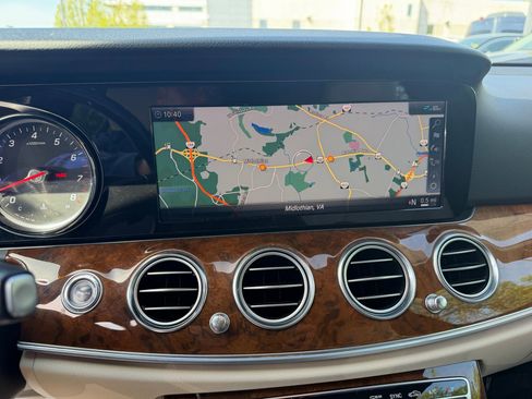 Used 2019 Mercedes-Benz E 450 4MATIC Wagon image 12