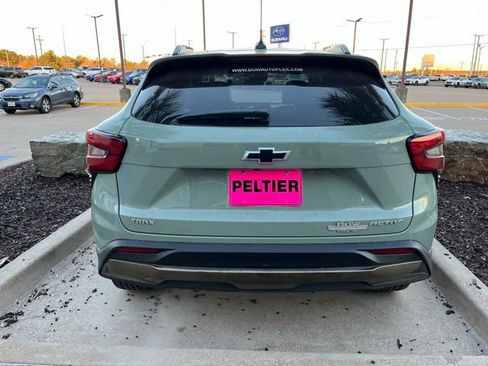 Used 2025 Chevrolet Trax ACTIV w/ Sunroof Package image 15