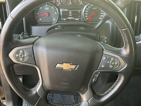 Used 2019 Chevrolet Silverado 1500 LT AWD/4WD image 7