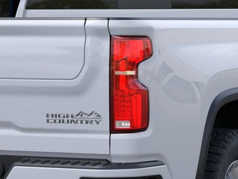 New 2026 Chevrolet Silverado 2500 High Country w/ High Country Premium Package AWD/4WD image 11
