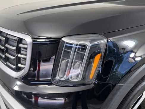 Used 2024 Kia Telluride S w/ S Sunroof Package FWD image 12