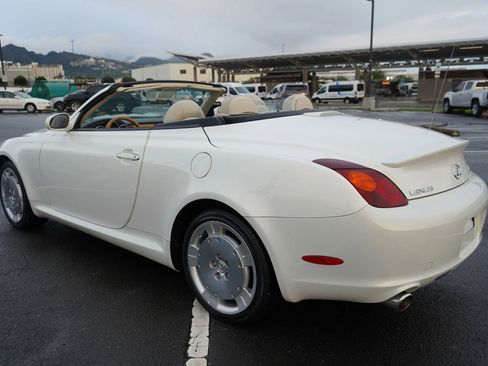 Used 2002 Lexus SC 430 Convertible image 24