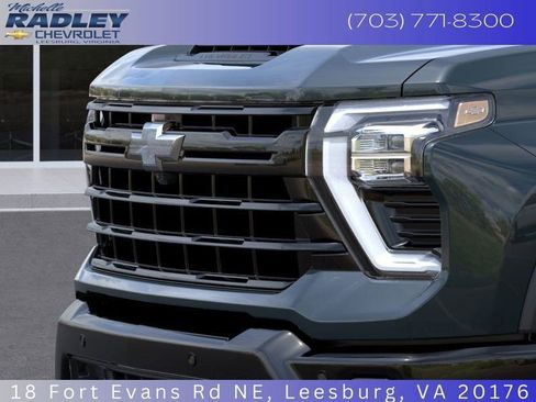 New 2026 Chevrolet Silverado 3500 LT image 15