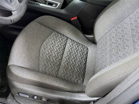 Used 2024 Chevrolet Equinox LT image 12