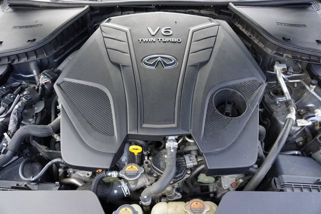 Used 2019 INFINITI Q50 Luxe w/ Essential Package (3.0T Luxe) AWD/4WD image 14