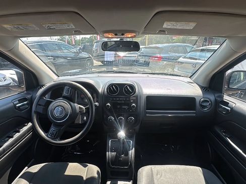 Used 2012 Jeep Compass Sport FWD image 21