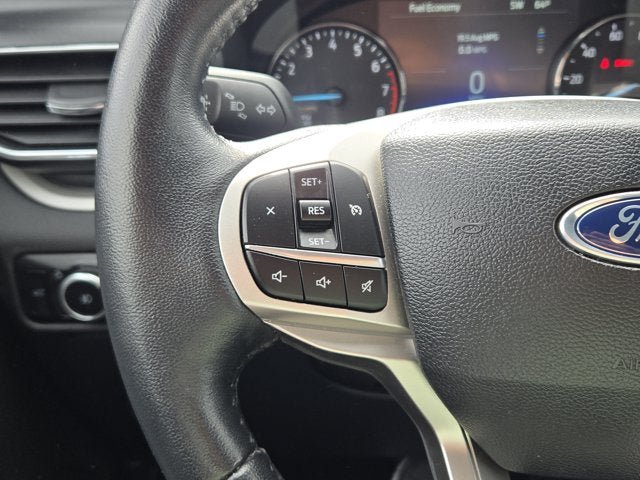 Used 2024 Ford Explorer XLT w/ Equipment Group 202A AWD/4WD image 30