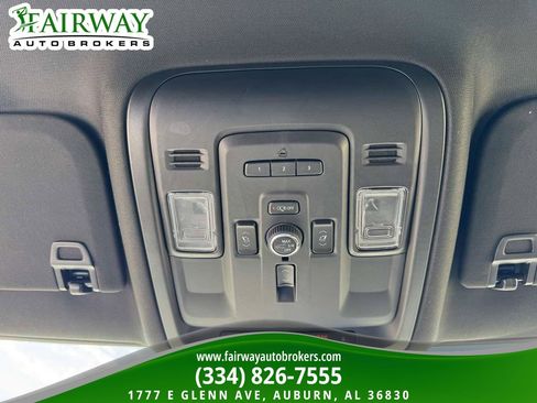 Used 2024 GMC Yukon Denali image 25