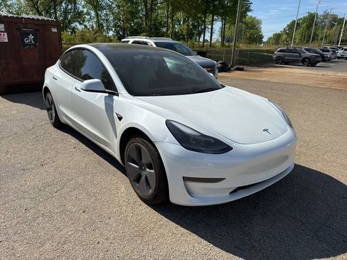 Used 2023 Tesla Model 3 Standard Range RWD image 3
