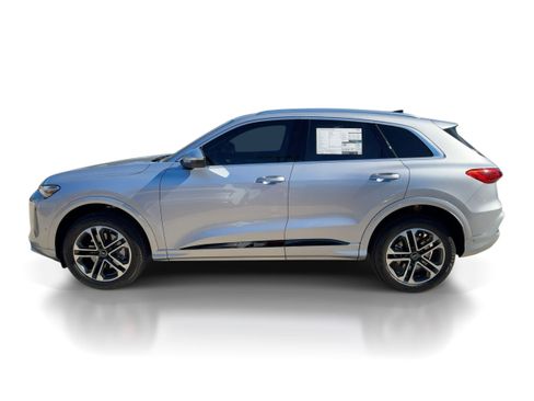 New 2025 Audi Q5 Premium image 2