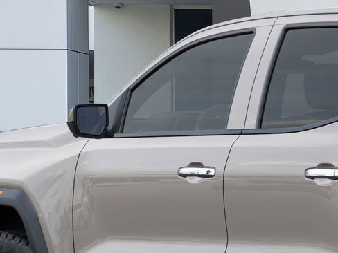 New 2026 GMC Canyon Denali image 12