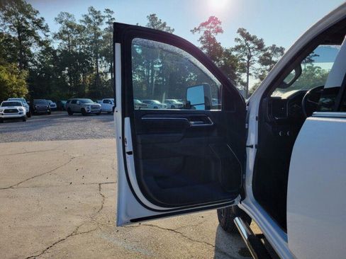 Used 2024 GMC Sierra 2500 SLE w/ SLE Convenience Package image 14