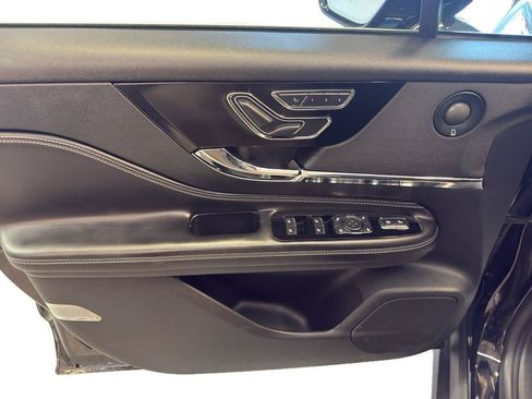 Used 2021 Lincoln Corsair Reserve AWD/4WD image 15