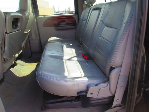 Used 2005 Ford F250 Harley-Davidson image 10