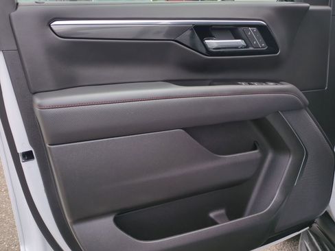 New 2026 Chevrolet Suburban RST w/ Sun And Tow Package RWD image 7