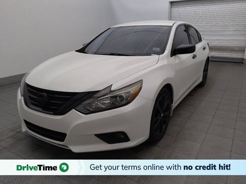 Used 2018 Nissan Altima 2.5 SR w/ SR Midnight Edition FWD image 1