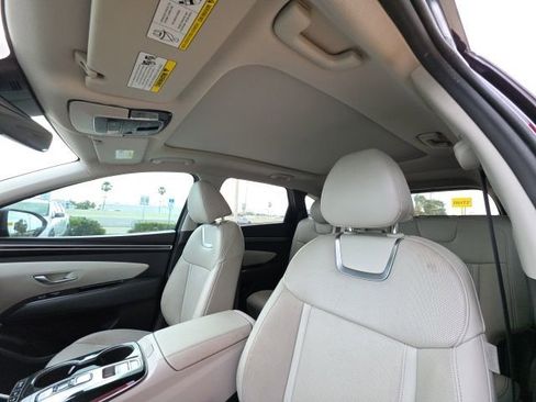 Used 2024 Hyundai Tucson Limited image 14