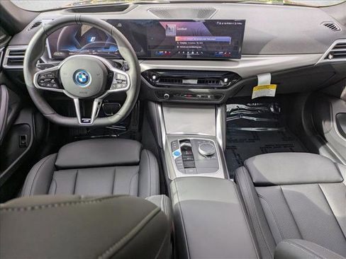 Used 2025 BMW i4 xDrive40i image 16