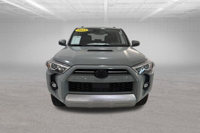 Used 2023 Toyota 4Runner TRD Off-Road Premium w/ Moonroof Package AWD/4WD image 2