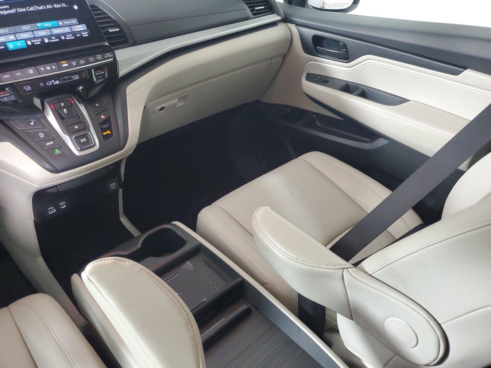 Used 2025 Honda Odyssey EX-L image 16