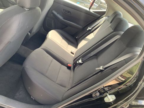 Used 2025 Nissan Sentra S image 23