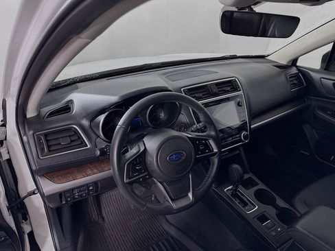 Used 2018 Subaru Outback 2.5i Limited AWD/4WD image 25