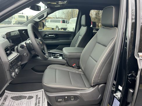 New 2026 Chevrolet Tahoe Premier w/ Sun And Tow Package image 32