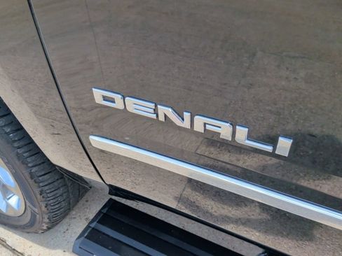 Used 2018 GMC Yukon Denali w/ Denali Ultimate Package AWD/4WD image 56