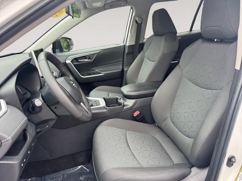 Used 2023 Toyota RAV4 XLE w/ Convenience Package AWD/4WD image 9