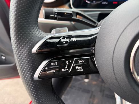 Certified 2025 Mercedes-Benz C 300 4MATIC Sedan image 21