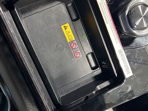 Used 2023 Subaru Solterra AWD image 21