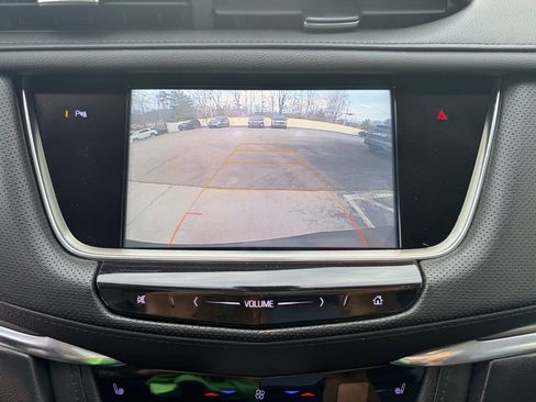 Used 2018 Cadillac XT5 Luxury w/ Driver Awareness Package image 20