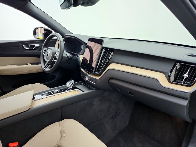 New 2026 Volvo XC60 B5 Plus w/ Climate Package AWD/4WD image 17