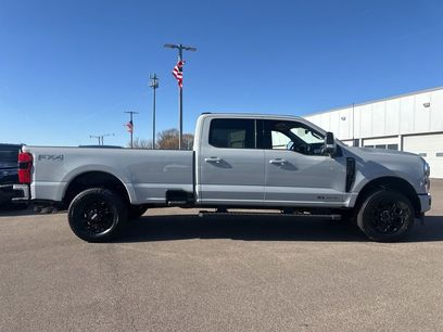 New 2026 Ford F350 Lariat w/ Black Appearance Package