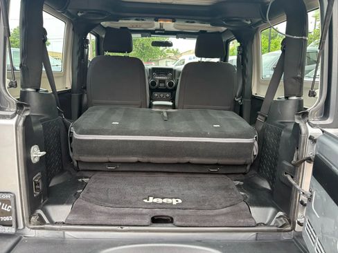 Used 2014 Jeep Wrangler Sport image 22