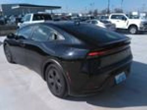 Used 2024 Toyota Prius LE image 2