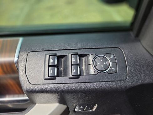 Used 2016 Ford F150 Lariat w/ Equipment Group 501A Mid image 25