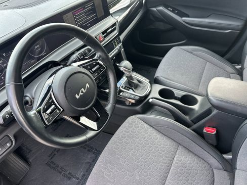 Certified 2024 Kia Seltos S image 10