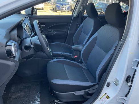 New 2025 Nissan Versa SV w/ Trunk Package image 12