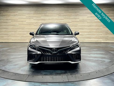 Used 2022 Toyota Camry SE w/ Carpet Mat Package (TMS) FWD image 4
