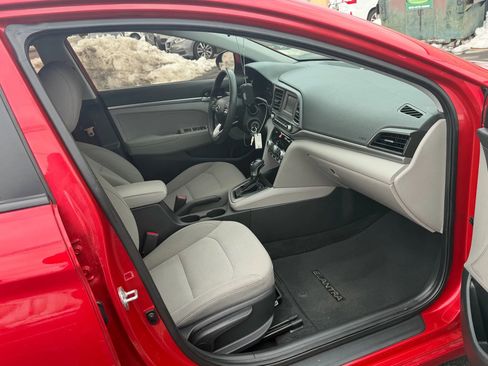 Used 2020 Hyundai Elantra SE image 26