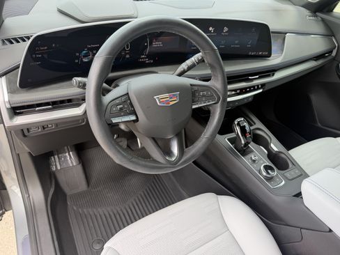 Certified 2024 Cadillac XT4 Sport AWD/4WD image 14