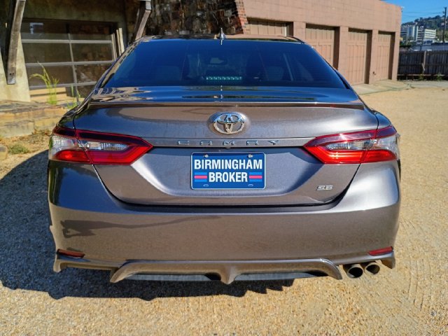 Used 2023 Toyota Camry SE w/ Convenience Package FWD image 9