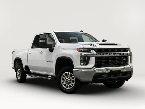 Used 2023 Chevrolet Silverado 2500 LT AWD/4WD image 3
