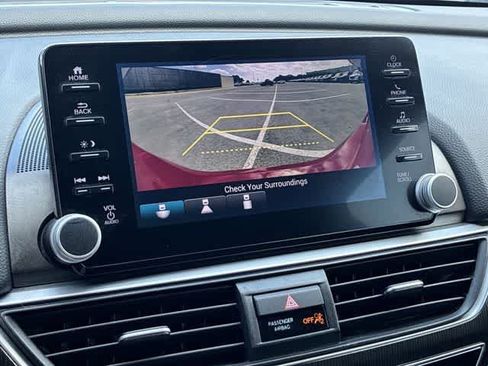 Used 2018 Honda Accord Sport image 30