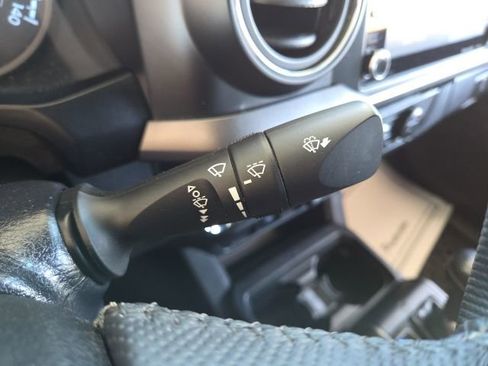 Used 2021 Toyota Tacoma TRD Sport AWD/4WD image 61