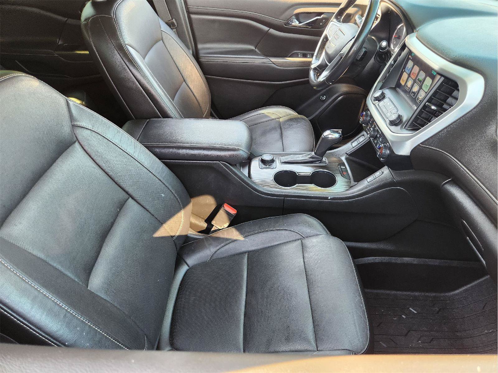 Used 2019 GMC Acadia SLT w/ Black Edition FWD image 15