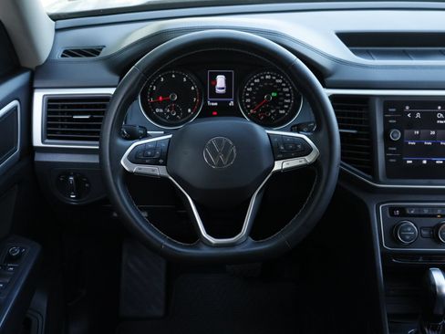 Used 2021 Volkswagen Atlas SE w/ Panoramic Sunroof Package FWD image 24